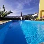Casa Dos Avos With Pool In