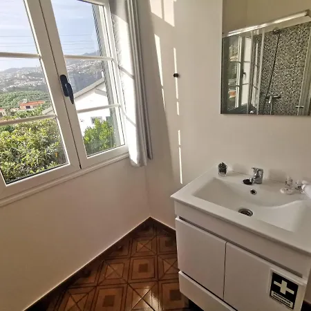 Vakantiehuis Casa Dos Avos With Pool In Funchal (Madeira)