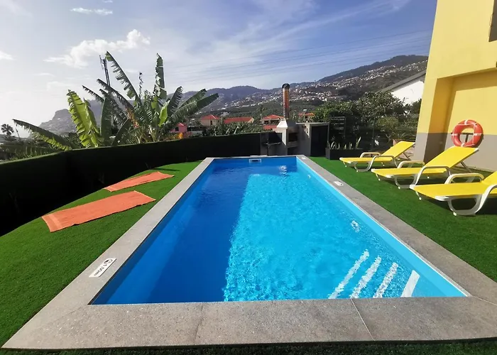 Hébergement de vacances Casa Dos Avos With Pool In *
